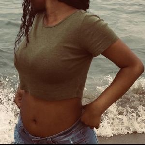 Crop top
